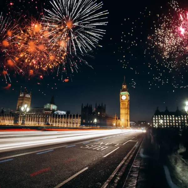 london fireworks westminster scaled (1)